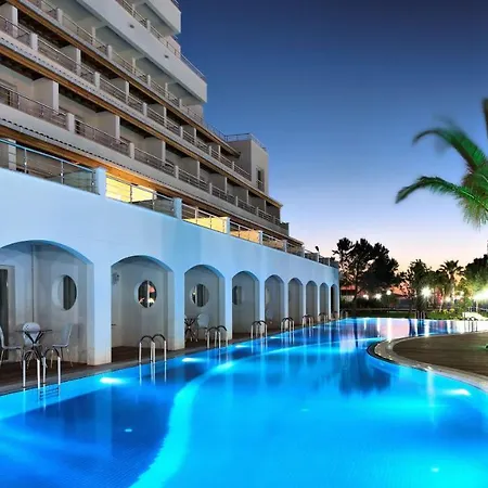 Batihan & Semesteranläggning (resort)