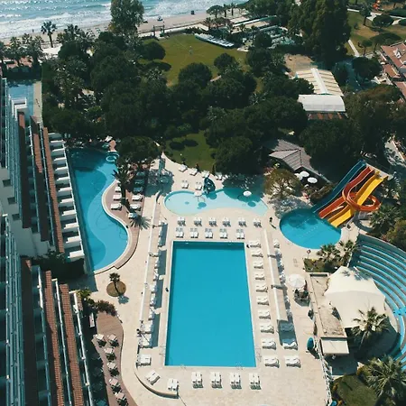 Batihan & Semesteranläggning (resort) 4*