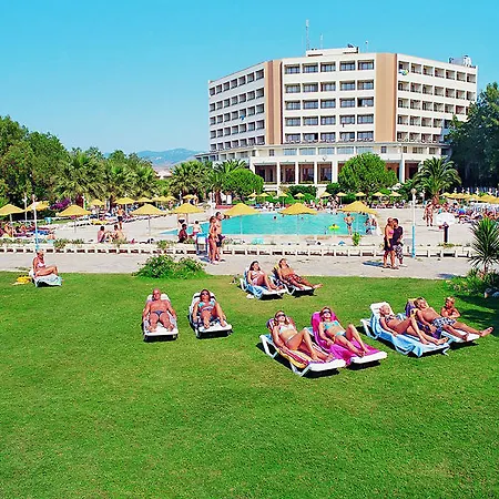 Batihan & Semesteranläggning (resort)