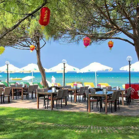 Batihan & 리조트 4*