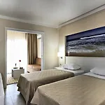 Batihan & 리조트 4*