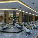 Complex Batihan & 4*