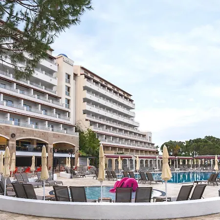 Batihan & Resort 4*