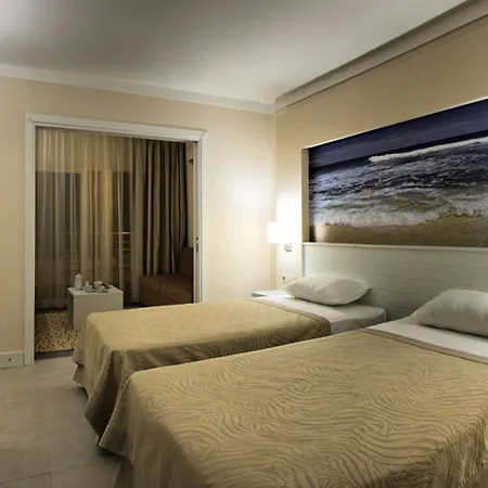 Batihan & 4* クシャダス